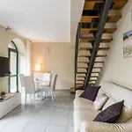 Guesthost - Flat X4 In With Swimming Pool! *