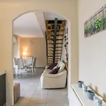 Apartament Guesthost - Flat X4 In With Swimming Pool! Nesso