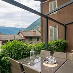 Guesthost - Flat X4 In With Swimming Pool! Nesso